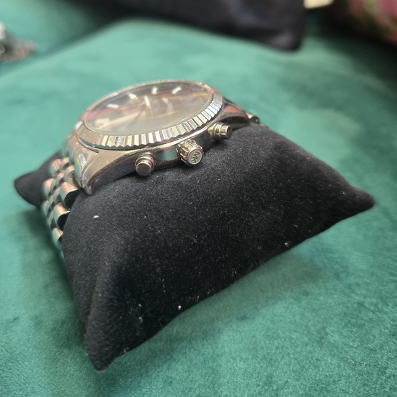 Micheal kors Silverstone oversized runway watch - Picture 2 of 6